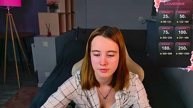 Snapshot of Caeliaa chatting on 02/20/26, 07:25 Caeliaa online show from 02/20/26, 07:25