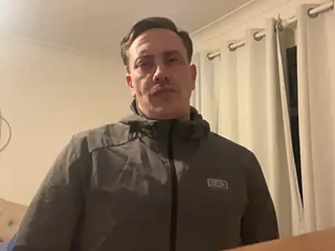 malcolm2334 online show from 04/09/26, 07:30