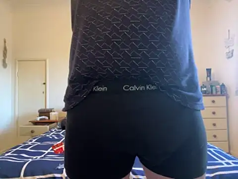 malcolm2334 online show from 04/13/26, 06:13