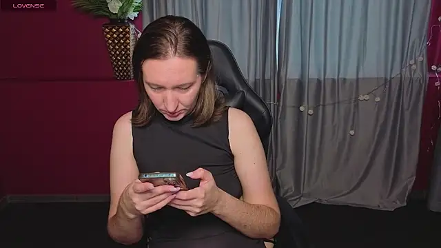 Snapshot of SelestiaSnata chatting on 05/07/26, 01:44 SelestiaSnata online show from 05/07/26, 01:44