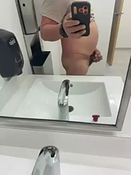 yolanda339 online show from 02/18/26, 01:29