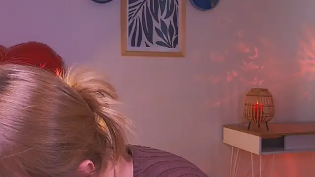 nikapie online show from 02/15/26, 07:51