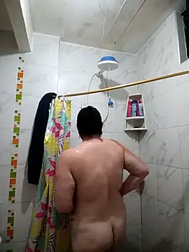 Erica  brooks online show from 04/16/26, 01:06