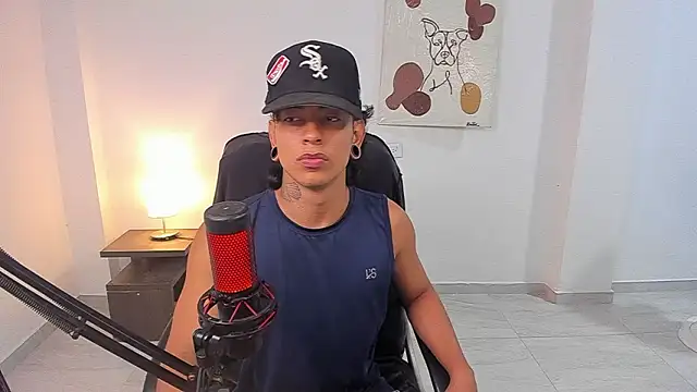 Snapshot of paisa_hotx chatting on 02/19/26, 12:50 paisa hotx online show from 02/19/26, 12:50