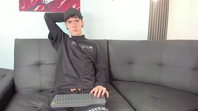 Lio      online show from 02/15/26, 03:14