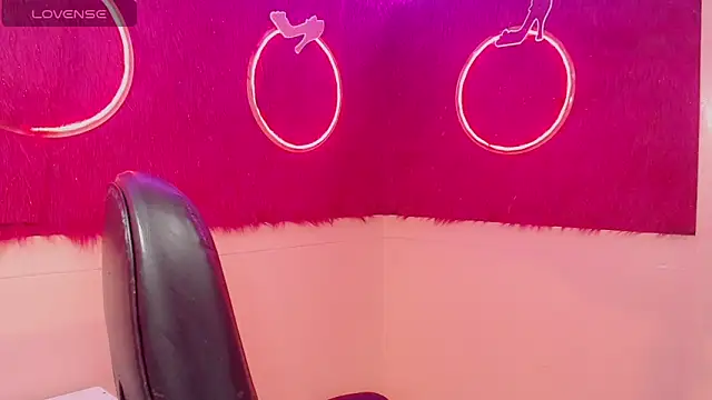 isabella vogue online show from 02/10/26, 11:36