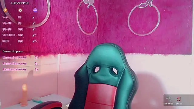 isabella vogue online show from 02/20/26, 11:32