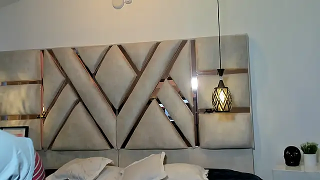 Snapshot of nilaynoa chatting on 02/10/26, 12:09 nilaynoa online show from 02/10/26, 12:09