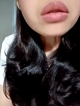 Snapshot of Hana-love2026 chatting on 03/24/26, 05:12 Hana-love2026 online show from 03/24/26, 05:12