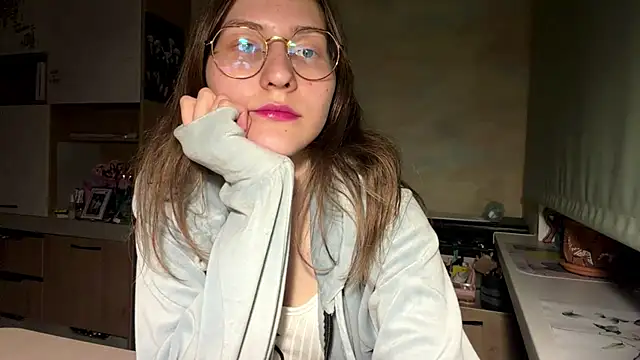 Miaaa Moon online show from 04/29/26, 05:30