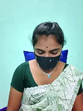 Snapshot of Tamil_Hot_Shana chatting on 04/28/26, 02:33 Tamil Hot Shana online show from 04/28/26, 02:33