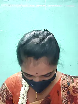Snapshot of Tamil_Hot_Shana chatting on 05/04/26, 05:31 Tamil Hot Shana online show from 05/04/26, 05:31