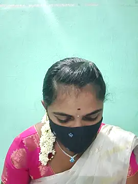 Snapshot of Tamil_Hot_Shana chatting on 05/08/26, 04:40 Tamil Hot Shana online show from 05/08/26, 04:40