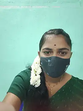 Snapshot of Tamil_Hot_Shana chatting on 05/15/26, 04:52 Tamil Hot Shana online show from 05/15/26, 04:52