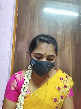 Snapshot of Tamil_Hot_Shana chatting on 05/24/26, 04:45 Tamil Hot Shana online show from 05/24/26, 04:45
