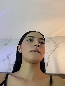 Doll Alaia  online show from 02/11/26, 10:53