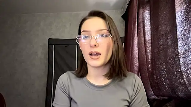 FoxieFlare online show from 03/22/26, 05:11