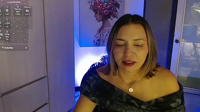 milfsecret69 online show from 04/06/26, 11:44