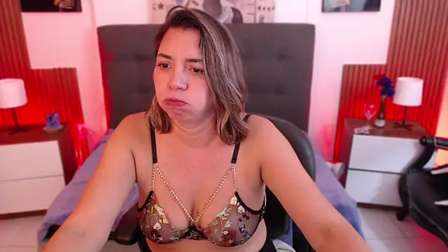 milfsecret69 online show from 05/11/26, 02:45