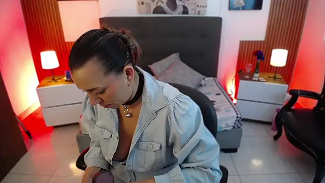 milfsecret69 online show from 05/26/26, 10:44