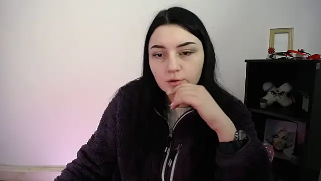 Snapshot of TurnMe_On chatting on 02/12/26, 11:05 TurnMe On online show from 02/12/26, 11:05