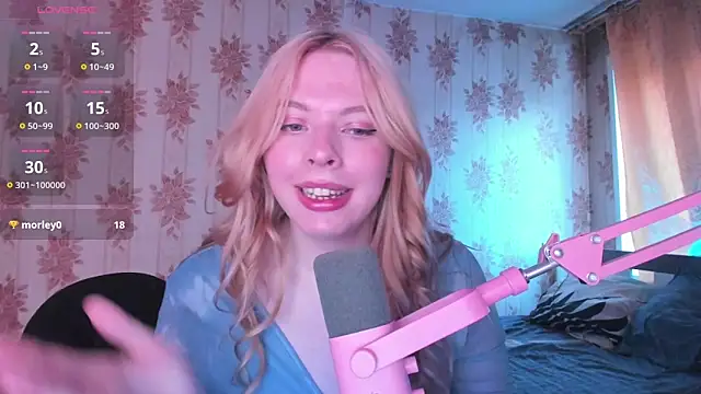 Snapshot of Cutie_Bambi chatting on 07/15/26, 12:21 Cutie Bambi online show from 07/15/26, 12:21