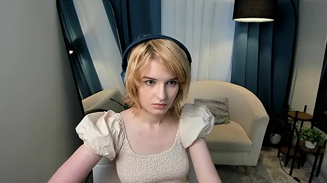 Akimo  online show from 02/18/26, 01:18