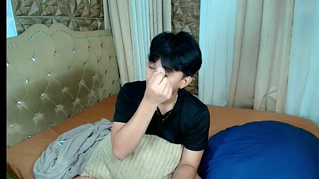 xlovercutietwink online show from 02/10/26, 04:33