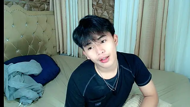 xlovercutietwink online show from 02/14/26, 05:53