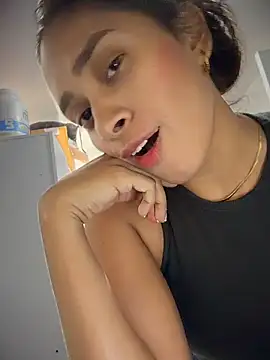 LunaHeat online show from 03/04/26, 05:41