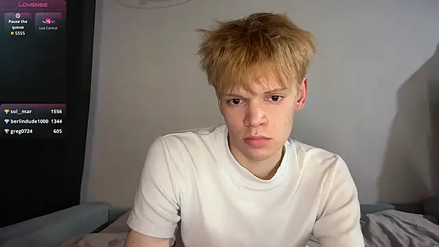 Kevin bucks online show from 04/04/26, 02:47