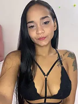 Maria x Alejandra online show from 06/16/26, 08:22