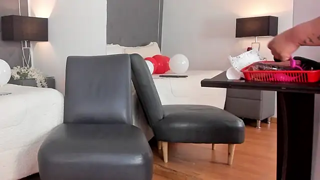 Oliviia williams online show from 02/16/26, 11:28