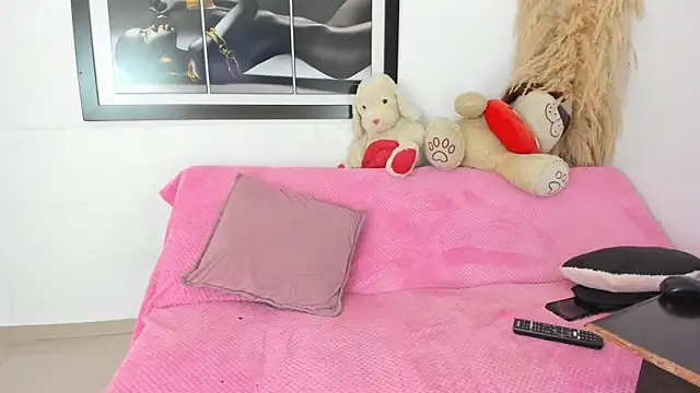 CHEVI BROWN20CM online show from 02/03/26, 08:14