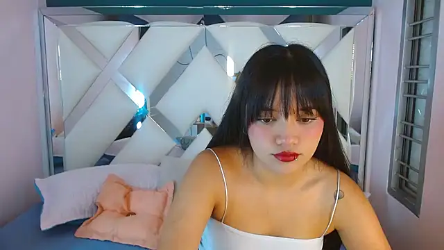 Kaytlin James online show from 03/03/26, 12:00