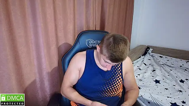 Snapshot of TodMusclePower9 chatting on 05/10/26, 05:07 TodMusclePower9 online show from 05/10/26, 05:07