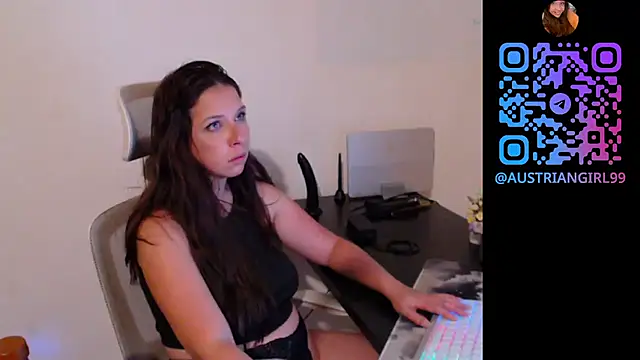 AustrianGirl99AtWork online show from 04/26/26, 10:07