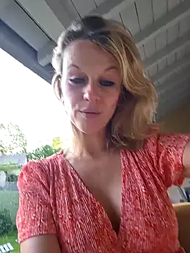 Couple-Kiwii-Orchidee-Boy online show from 04/19/26, 06:10