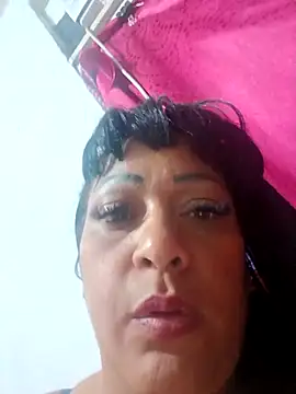 Snapshot of SabrinaColin chatting on 05/23/26, 05:23 SabrinaColin online show from 05/23/26, 05:23