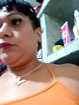 Snapshot of SabrinaColin chatting on 06/11/26, 02:00 SabrinaColin online show from 06/11/26, 02:00