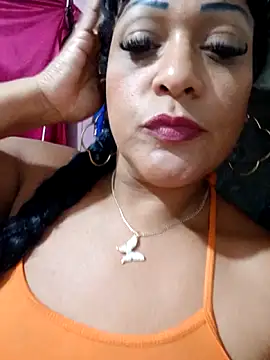 Snapshot of SabrinaColin chatting on 06/11/26, 02:53 SabrinaColin online show from 06/11/26, 02:53