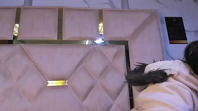 KendallArdent online show from 04/21/26, 01:50