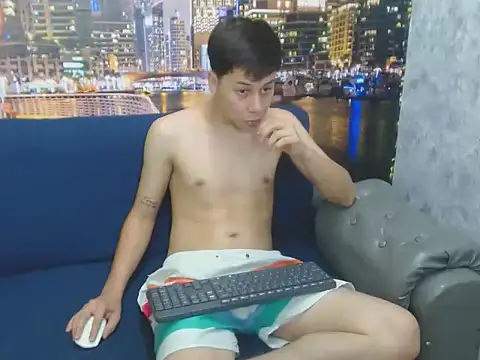 santiago xxxcol online show from 02/03/26, 11:32