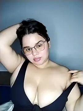 SamanthaStonee online show from 04/03/26, 03:15