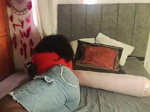 karlaebony online show from 02/14/26, 06:15