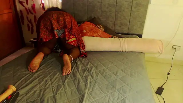 karlaebony online show from 02/20/26, 03:45