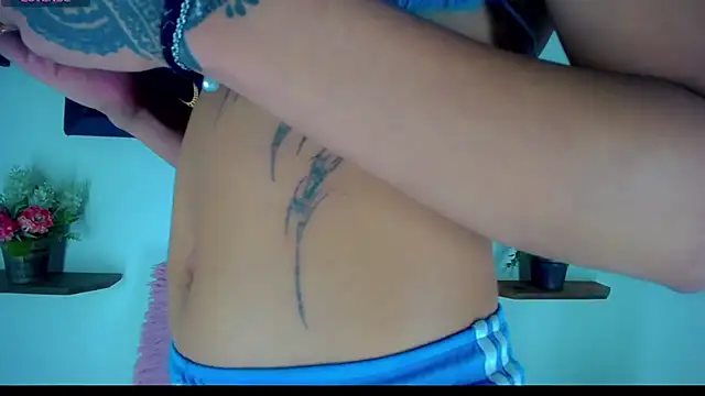 Darianna Atehortua online show from 02/17/26, 09:21