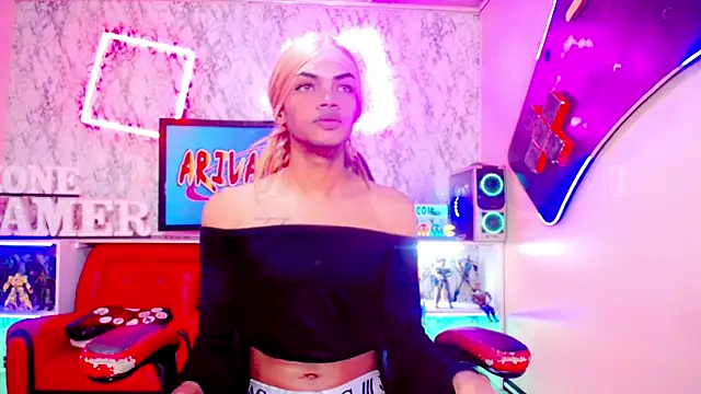 Snapshot of Karol_Vanessa__ chatting on 05/21/26, 11:17 Karol Vanessa online show from 05/21/26, 11:17