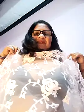 hot-tanya online show from 04/10/26, 02:22