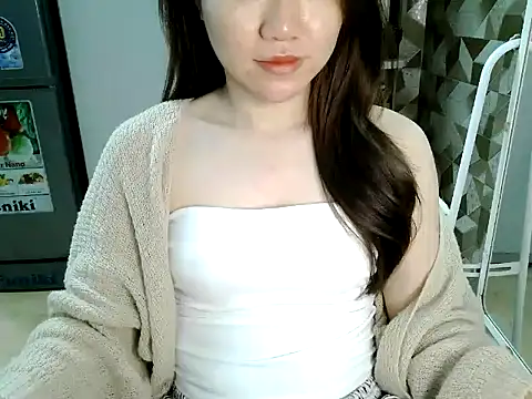 Amy8386 online show from 02/09/26, 04:49